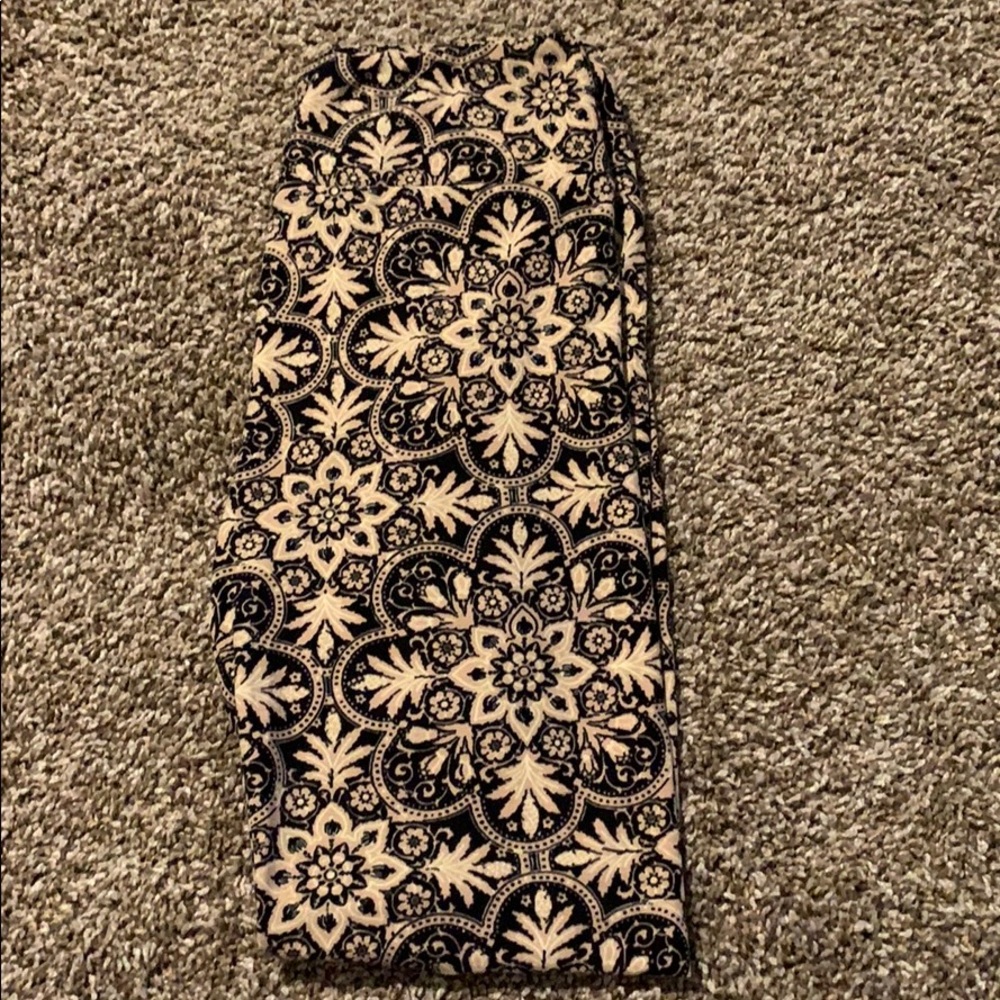 Vintage unicorn snowflake OS Lularoe leggings.